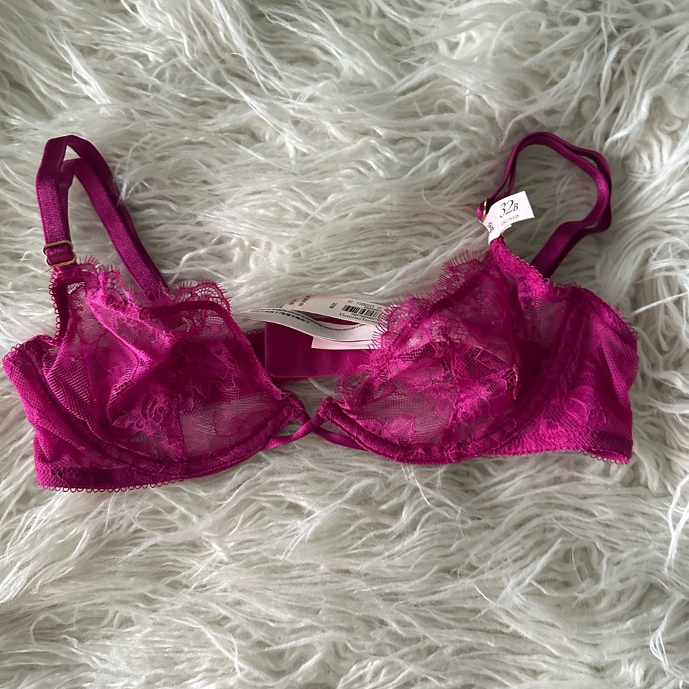 Victoria's Secret Low Cut Demi Pink Lace Bra